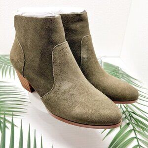 Violet & Red Olive Green Suede Leather Heeled Ankle Cupid Bootie Size 7.5 NWOB